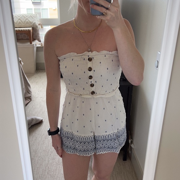 Romper - Picture 1 of 2